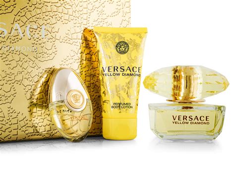 versace yellow diamond gift set with bag|versace yellow diamond 3 oz.